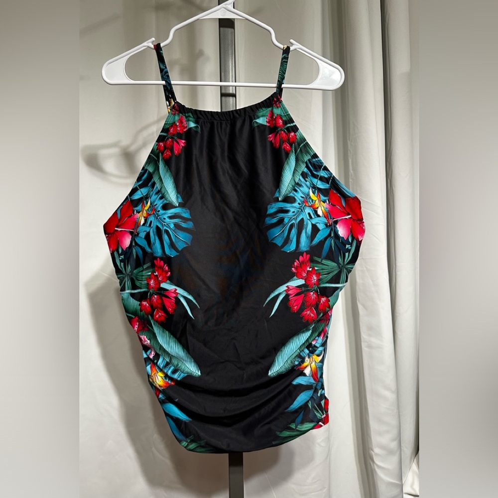 New Tropical Floral Mix Halter Shelf Bra Tankini Swim Set